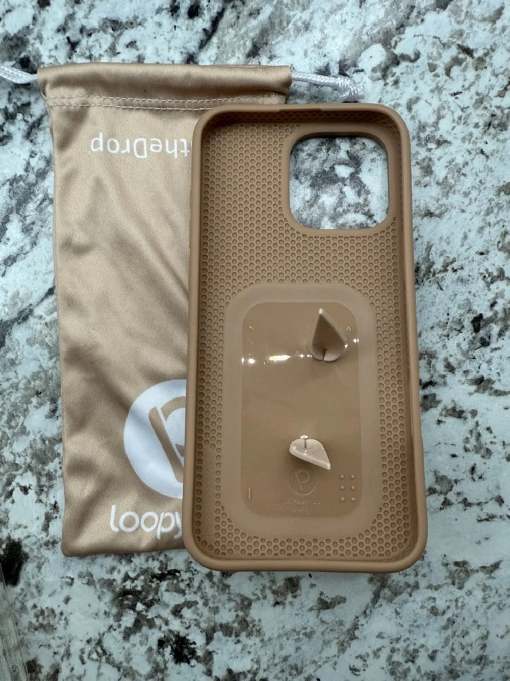 iPhone 16 pro max loopy - Picture 2 of 3